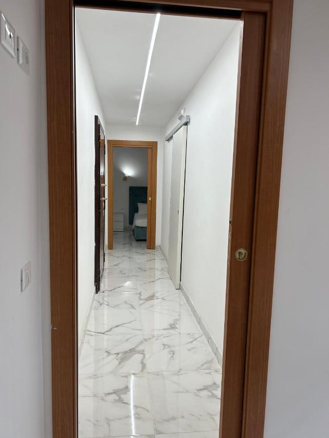 Guesthouse Dahlia Rossa Rome Exterior photo